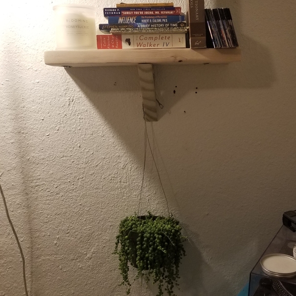 Custom made shelves - Picture 5 of 8